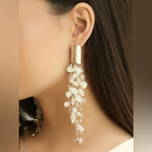 New Anthropologie x Atelier Mon Chandelier Moonstone Earrings Gold